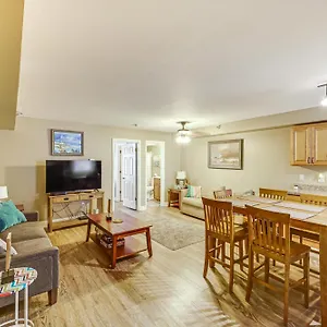  Apartment Ocean Escape Less Than 1 Mile To Beaches And Boardwalk!